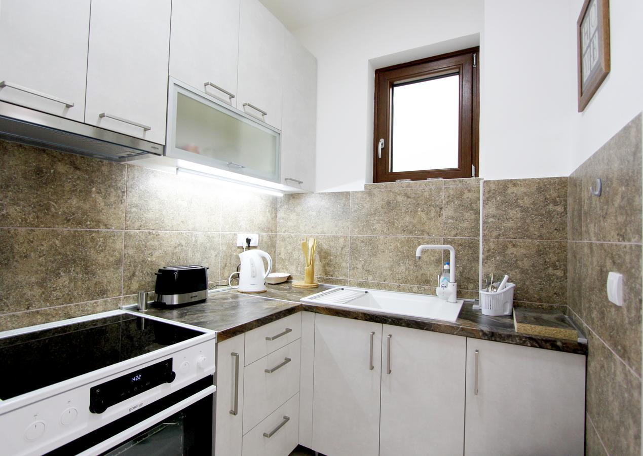 Apartment Iris Belgrad Exteriör bild